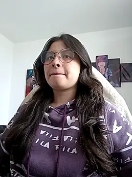 Snapshot of yessica_gomez01 chatting on 05-02-26, 06:57 yessica gomez01 online show from 05-02-26, 06:57