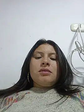 Snapshot of yessica_gomez01 chatting on 06-13-26, 12:52 yessica gomez01 online show from 06-13-26, 12:52