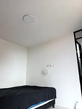 Snapshot of yessica_gomez01 chatting on 04-05-26, 02:02 yessica gomez01 online show from 04-05-26, 02:02