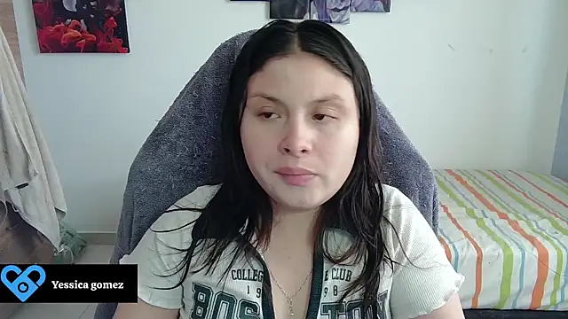 Snapshot of yessica_gomez01 chatting on 07-24-26, 08:38 yessica gomez01 online show from 07-24-26, 08:38