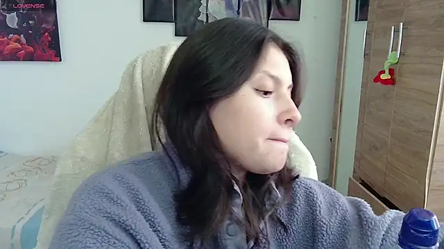 Snapshot of yessica_gomez01 chatting on 06-01-26, 09:58 yessica gomez01 online show from 06-01-26, 09:58