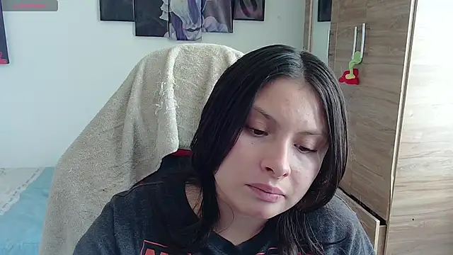 Snapshot of yessica_gomez01 chatting on 06-02-26, 08:42 yessica gomez01 online show from 06-02-26, 08:42