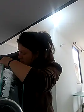 Snapshot of yessica_gomez01 chatting on 03-08-26, 04:32 yessica gomez01 online show from 03-08-26, 04:32