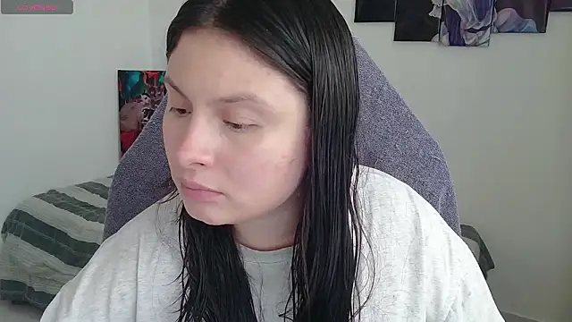 Snapshot of yessica_gomez01 chatting on 02-16-26, 09:34 yessica gomez01 online show from 02-16-26, 09:34