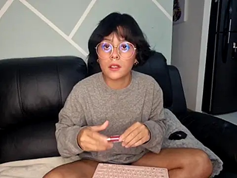 Snapshot of Yumicoco_ chatting on 02-05-26, 03:35 Yumicoco online show from 02-05-26, 03:35