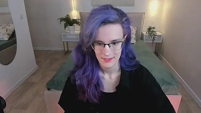 AuraLaunni online show from 06-27-26, 07:36