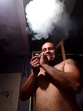 Snapshot of Guanatos13 chatting on 02-03-26, 04:10 Guanatos13 online show from 02-03-26, 04:10