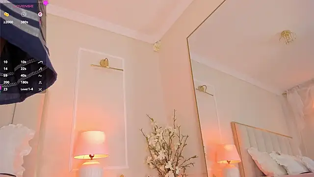 your alina18 online show from 06-15-26, 11:37