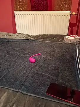 Snapshot of Masztisfiu2 chatting on 02-19-26, 06:43 Masztisfiu2 online show from 02-19-26, 06:43