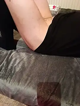 Snapshot of Masztisfiu2 chatting on 02-20-26, 08:27 Masztisfiu2 online show from 02-20-26, 08:27