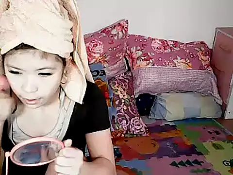 xxhotamizinggirl online show from 03-17-26, 04:21