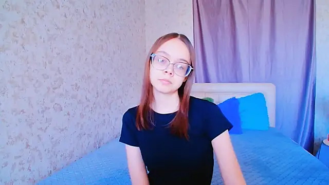 LolliStrawberry online show from 04-01-26, 07:53