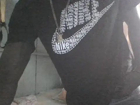 Snapshot of roxa2784 chatting on 06-14-26, 12:28 roxa2784 online show from 06-14-26, 12:28