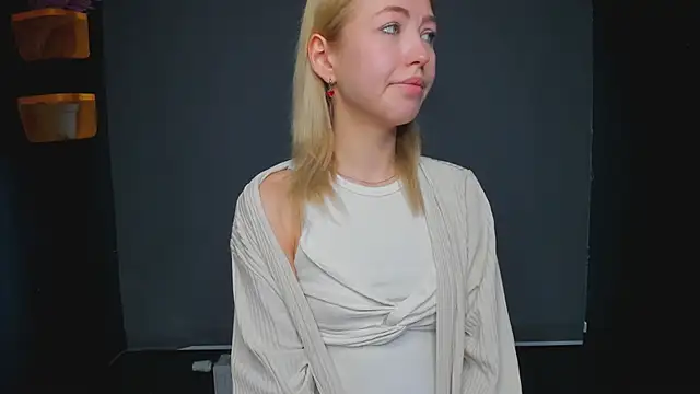 Moon Silk online show from 01-15-26, 06:50