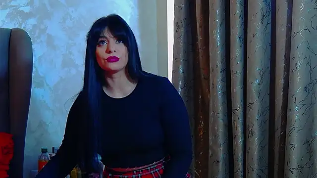 Snapshot of MaddyAllure chatting on 02-19-26, 07:49 MaddyAllure online show from 02-19-26, 07:49