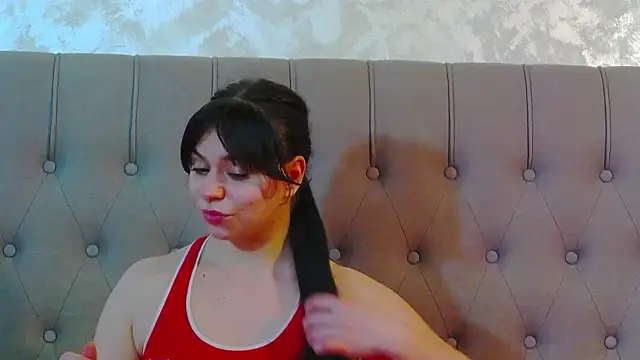 Snapshot of MaddyAllure chatting on 02-14-26, 07:41 MaddyAllure online show from 02-14-26, 07:41