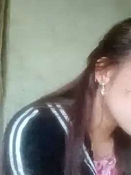 jjennyyy online show from 02-18-26, 01:47