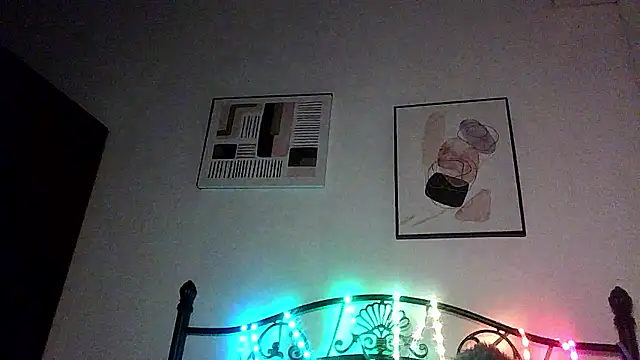 Snapshot of KiraBestxo chatting on 01-12-26, 10:58 KiraBestxo online show from 01-12-26, 10:58