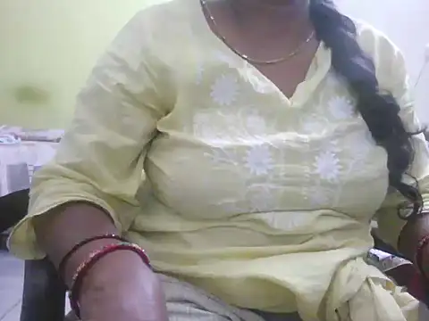 Snapshot of mohini_bhabhi chatting on 06-21-26, 03:12 mohini bhabhi online show from 06-21-26, 03:12