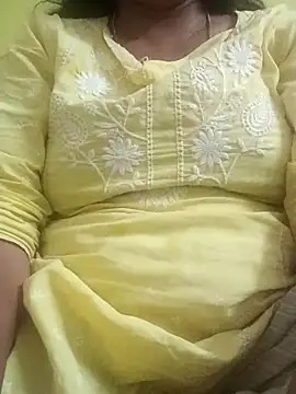 Snapshot of mohini_bhabhi chatting on 06-12-26, 07:55 mohini bhabhi online show from 06-12-26, 07:55