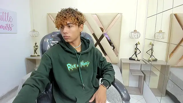 Snapshot of Anyelo_Twink chatting on 03-03-26, 07:43 Anyelo Twink online show from 03-03-26, 07:43