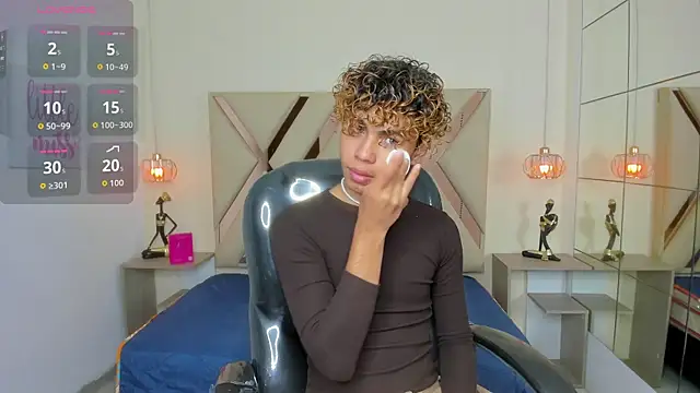 Anyelo Twink online show from 05-07-26, 04:28