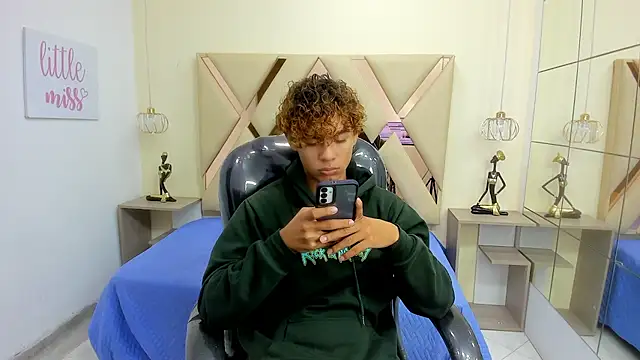 Snapshot of Anyelo_Twink chatting on 02-24-26, 08:53 Anyelo Twink online show from 02-24-26, 08:53