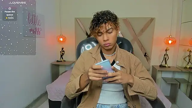 Anyelo Twink online show from 03-29-26, 05:42