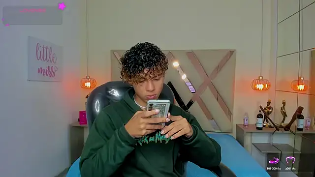 Anyelo Twink online show from 06-24-26, 04:11