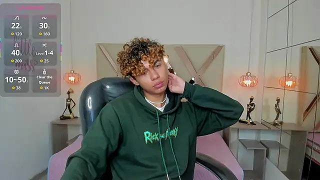 Anyelo Twink online show from 05-20-26, 04:42