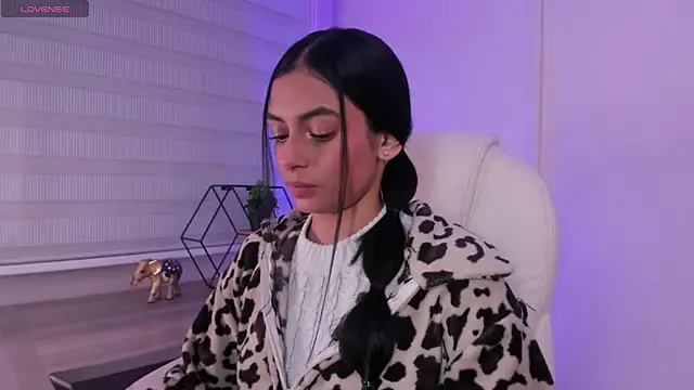 lilith petit  online show from 04-08-26, 12:50