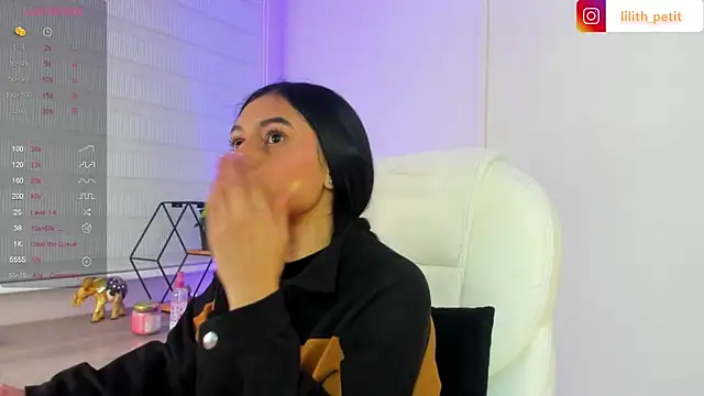 lilith petit  online show from 04-15-26, 01:26