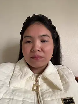 Snapshot of Henlen-su chatting on 01-11-26, 01:12 Henlen-su online show from 01-11-26, 01:12