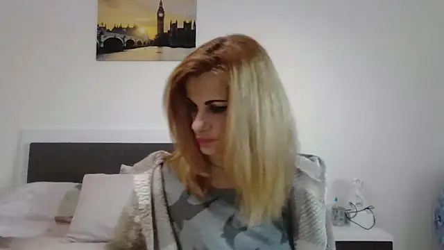 Clara1986 online show from 04-06-26, 03:57