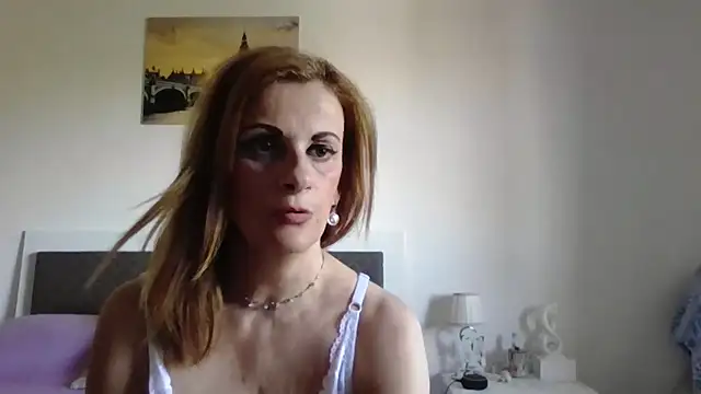 Snapshot of Clara1986 chatting on 06-09-26, 02:29 Clara1986 online show from 06-09-26, 02:29