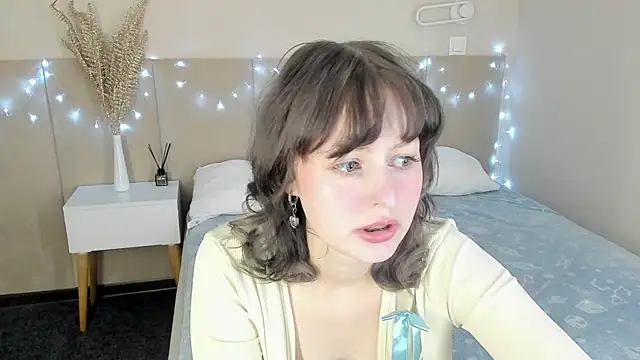 AdeleSilvy online show from 06-18-26, 01:59