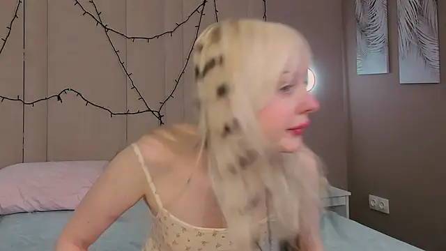 AdeleSilvy online show from 02-25-26, 02:01