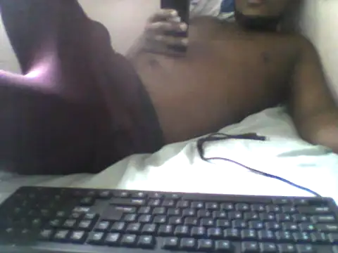 Snapshot of handsomeguy02 chatting on 04-23-26, 12:29 handsomeguy02 online show from 04-23-26, 12:29