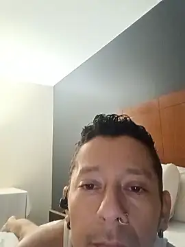 Enriquelobito69xh online show from 01-11-26, 05:36