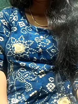 Snapshot of call_me_ammulu099 chatting on 01-11-26, 05:53 call me ammulu099 online show from 01-11-26, 05:53