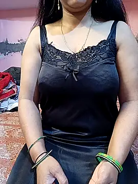 Snapshot of Soni_299 chatting on 02-25-26, 06:24 Soni 299 online show from 02-25-26, 06:24