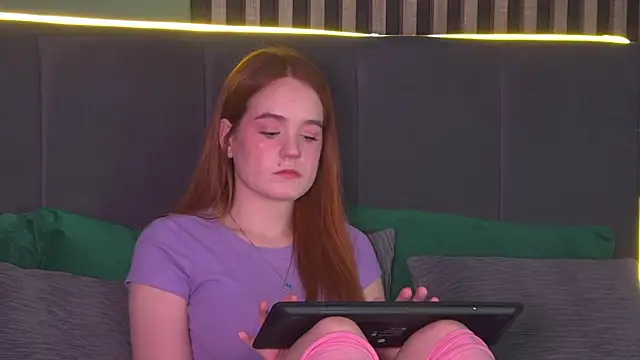 AmyRoy online show from 02-06-26, 04:25