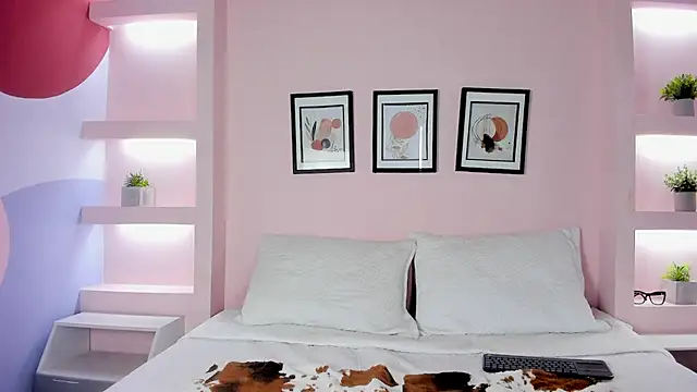 SilvyLaiton online show from 01-14-26, 12:42