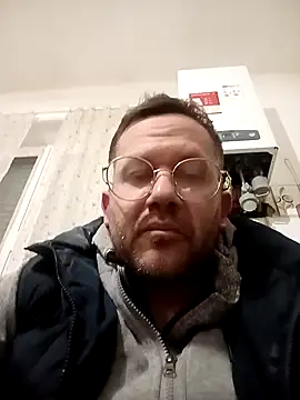 Snapshot of bacond84 chatting on 01-10-26, 07:42 bacond84 online show from 01-10-26, 07:42