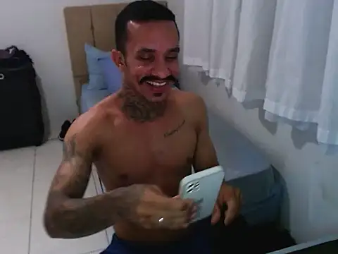 lipegonzalezz online show from 02-06-26, 02:29