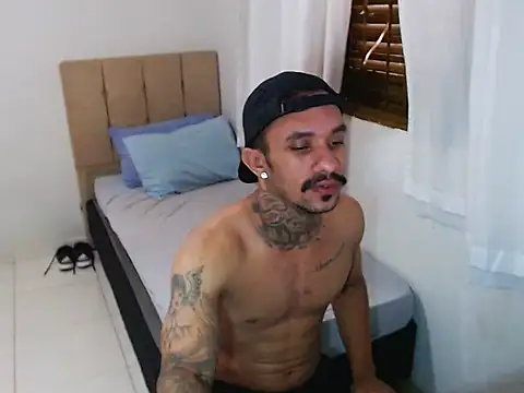 lipegonzalezz online show from 02-11-26, 11:43