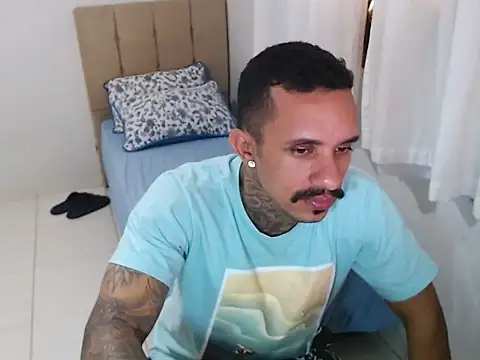 lipegonzalezz online show from 02-21-26, 02:52