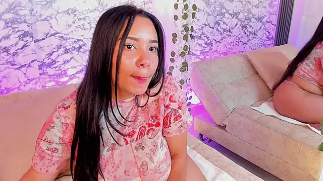 Snapshot of soffi_joness23 chatting on 01-13-26, 12:31 soffi joness23 online show from 01-13-26, 12:31