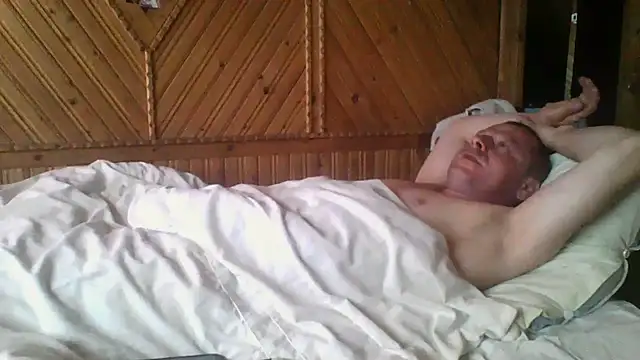 Snapshot of Ivan9iutt chatting on 06-14-26, 06:14 Ivan9iutt online show from 06-14-26, 06:14