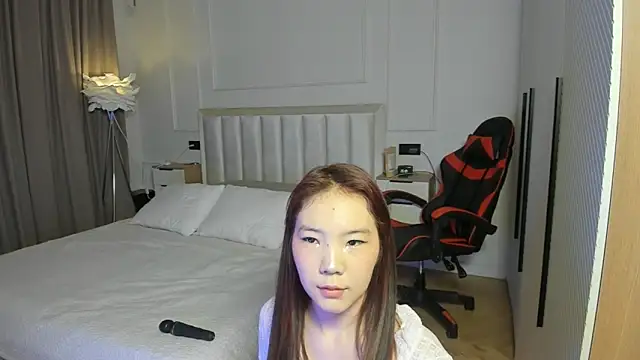 Snapshot of haerynn chatting on 05-05-26, 02:42 haerynn online show from 05-05-26, 02:42